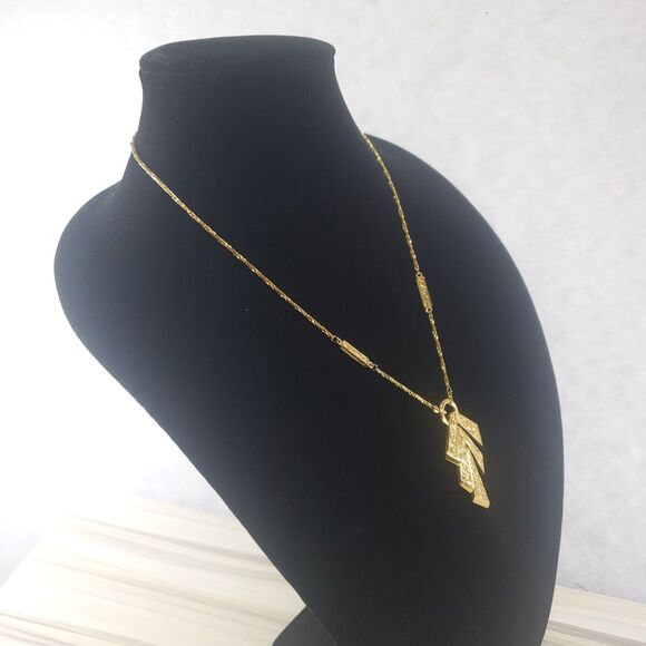 Crown Trifari Gold Tone Necklace Leaf Chevron Deco Feather Brutalist Abstract - Picture 3 of 12